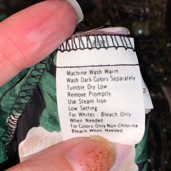 🌹Vintage White Gardenia Dot Jacquard Tie Neck Blouse - Picture 9 of 11